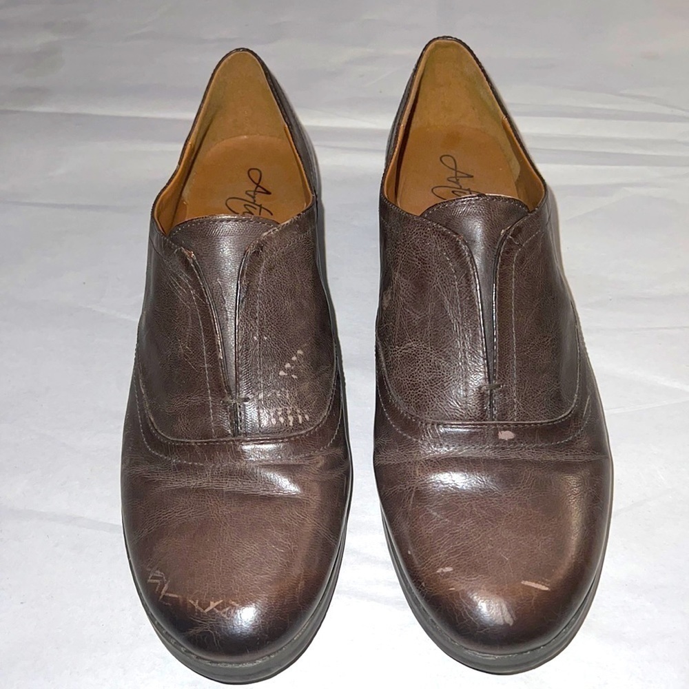 Arturo Chiang distressed look Lucinda leather brown loafers Sz 8‎
